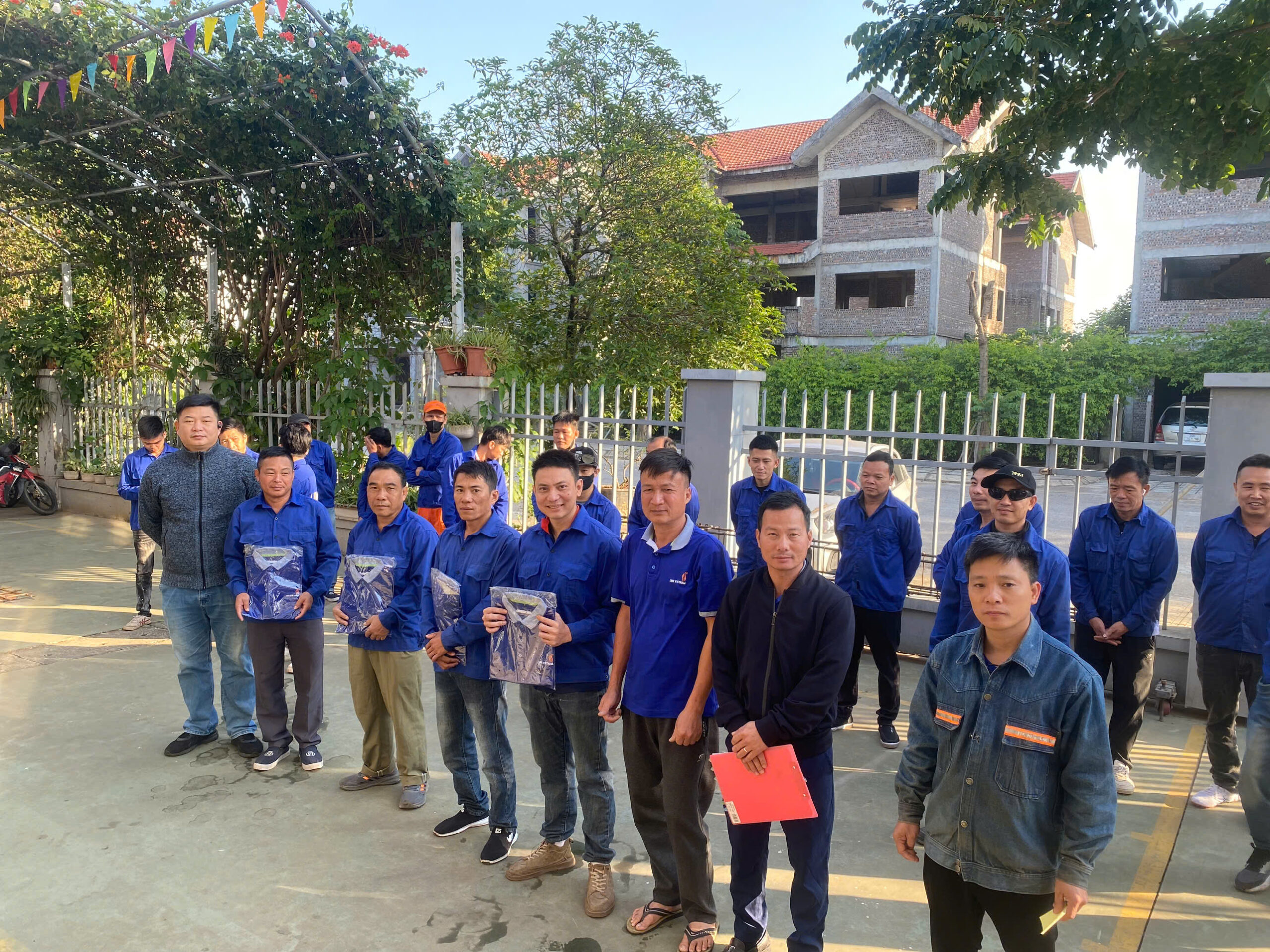 Recognizing Excellence: Vietnam Manpower Highlights Strong Learning Spirit Among Trainees